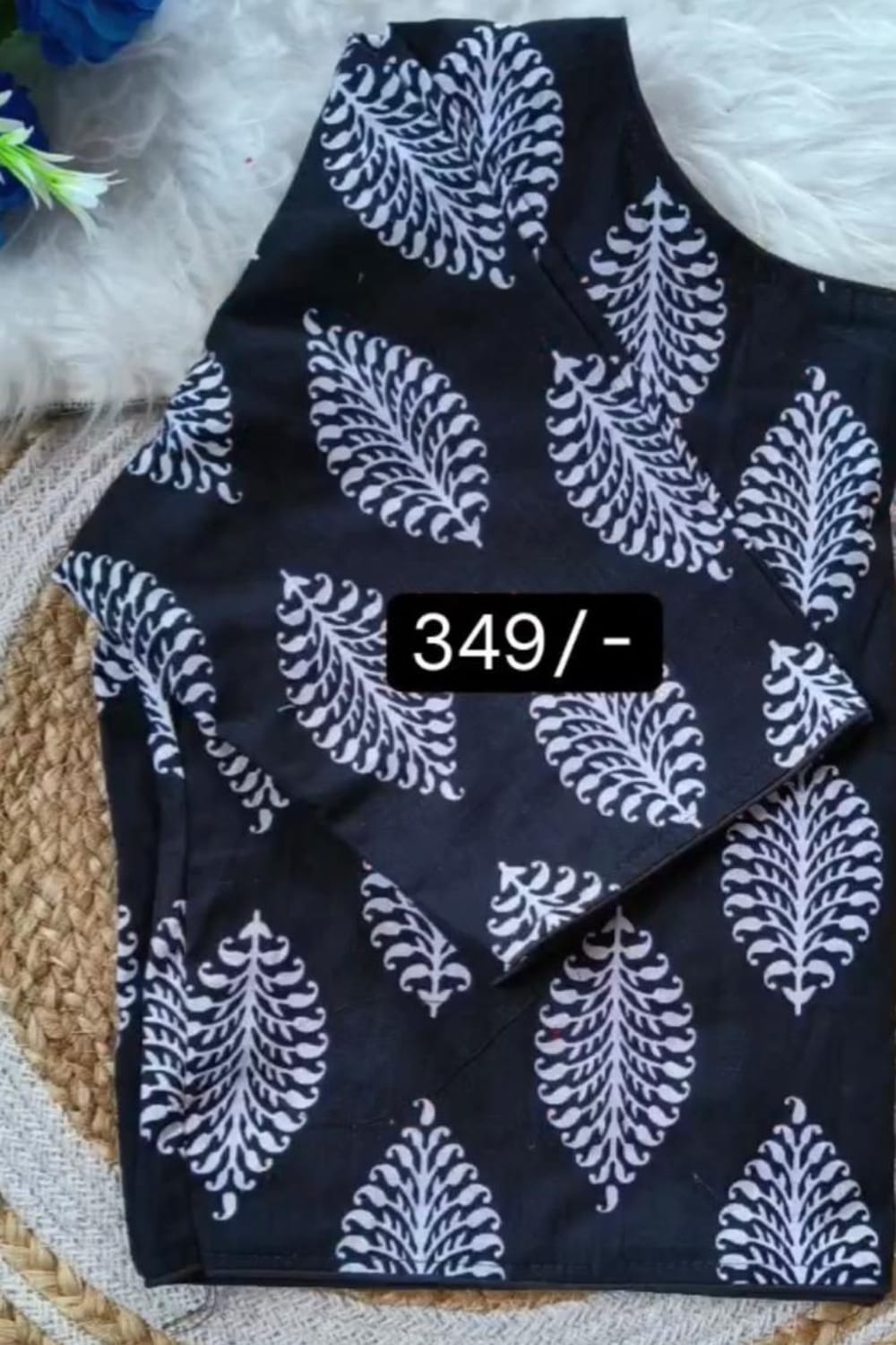 Black & White Printed Cotton Readymade Blouse | Stylish V-Neck Ethnic Saree Blouse – ₹349