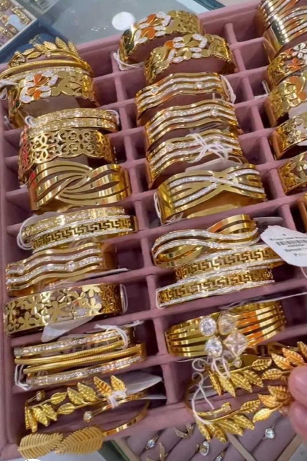 Premium Gold Floral & Crystal Designer Bangles – Elegant Fashion Cuff Collection