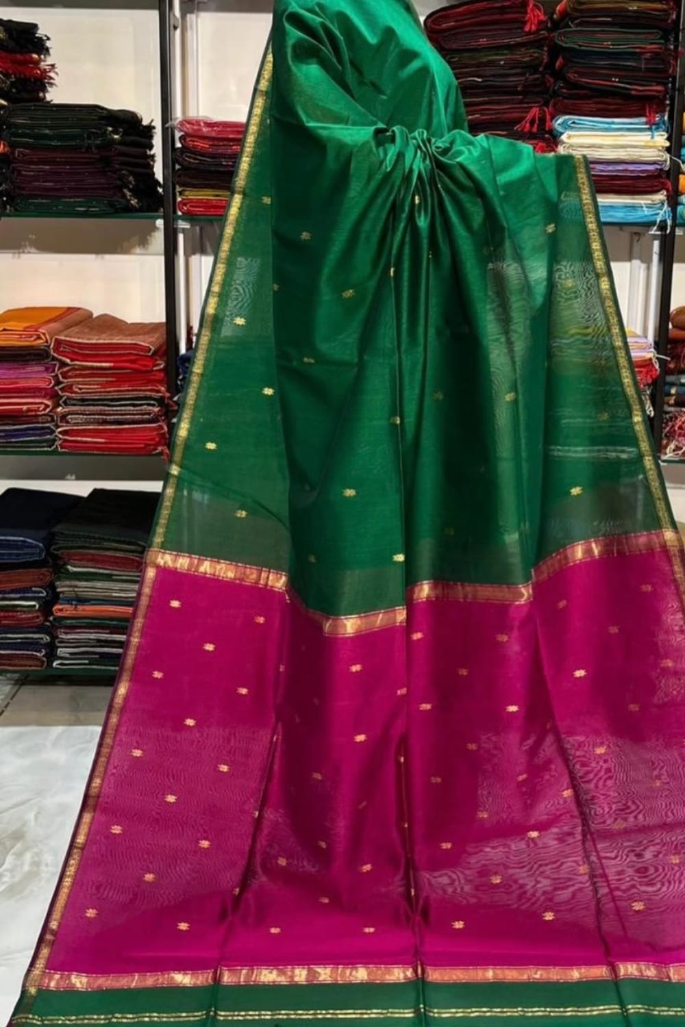 Graceful Green Silk Saree with Pink Zari Border